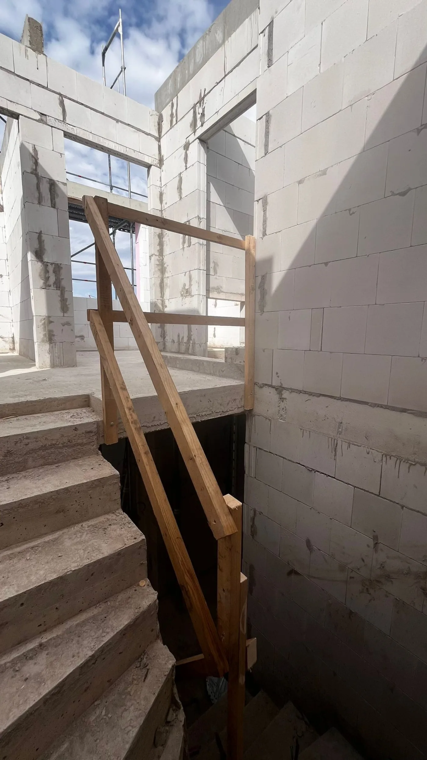 Premium-Stadtvilla mit Materialmix Klinker & Putz — 3